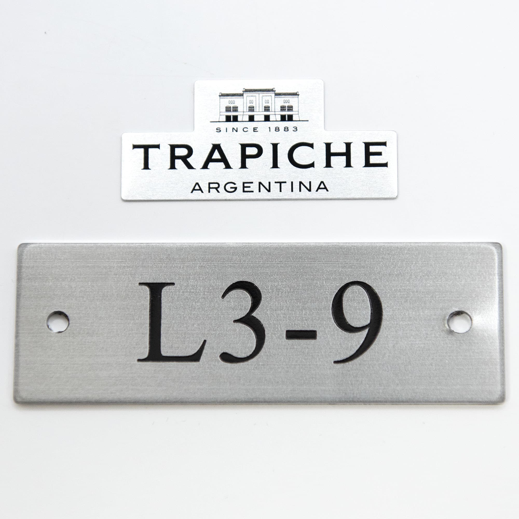 犁地印刷.蝕刻髮線鋁銘牌